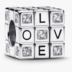 Pandora Moveable Toy Cube Charm